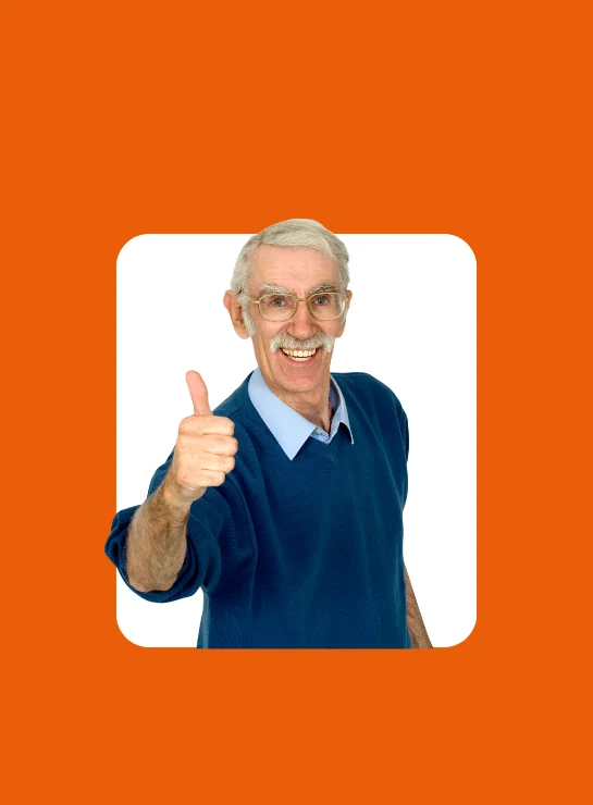 Homem idoso fazendo sinal positivo representando atendimento INSS